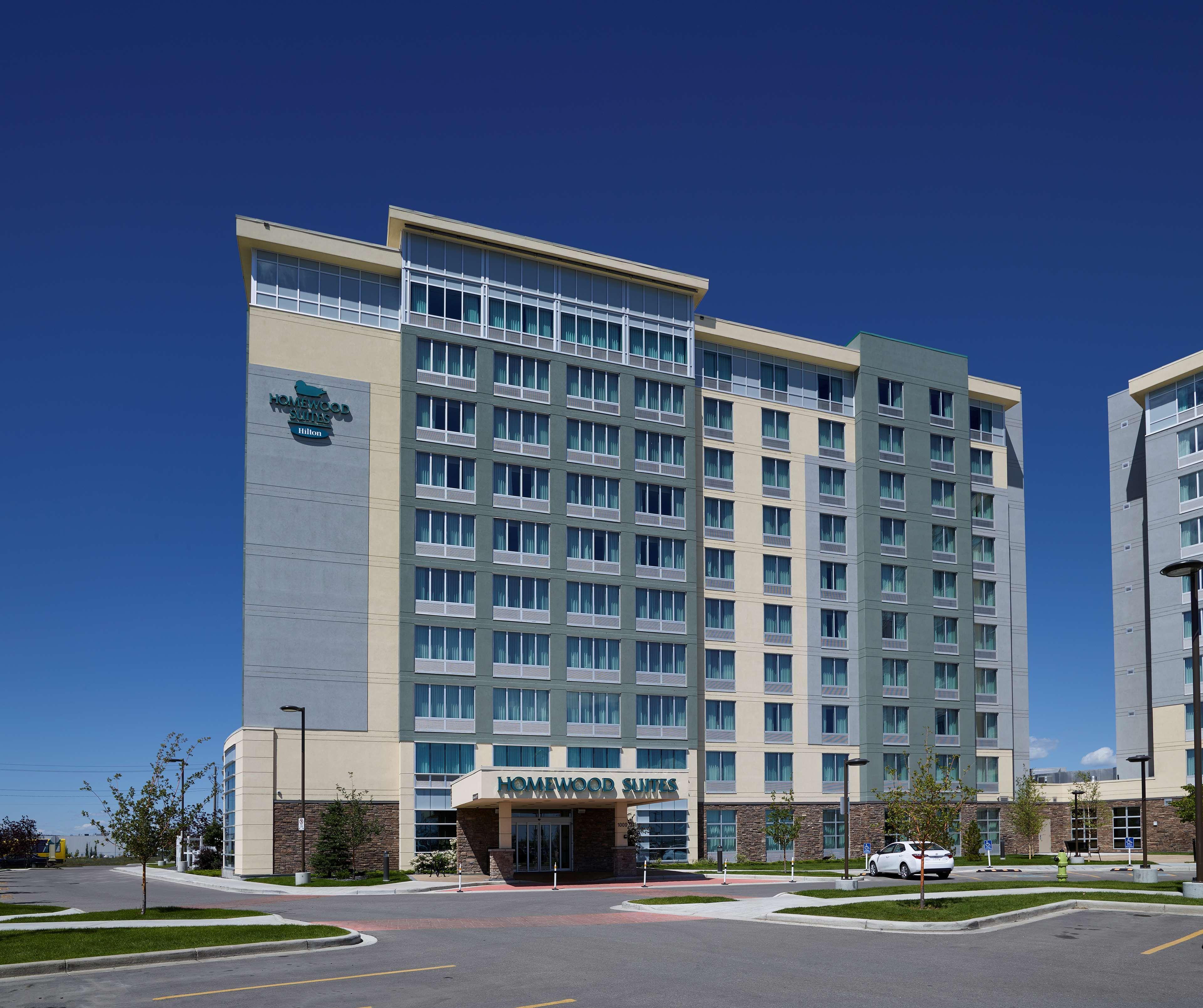 Homewood Suites Calgary Airport Экстерьер фото