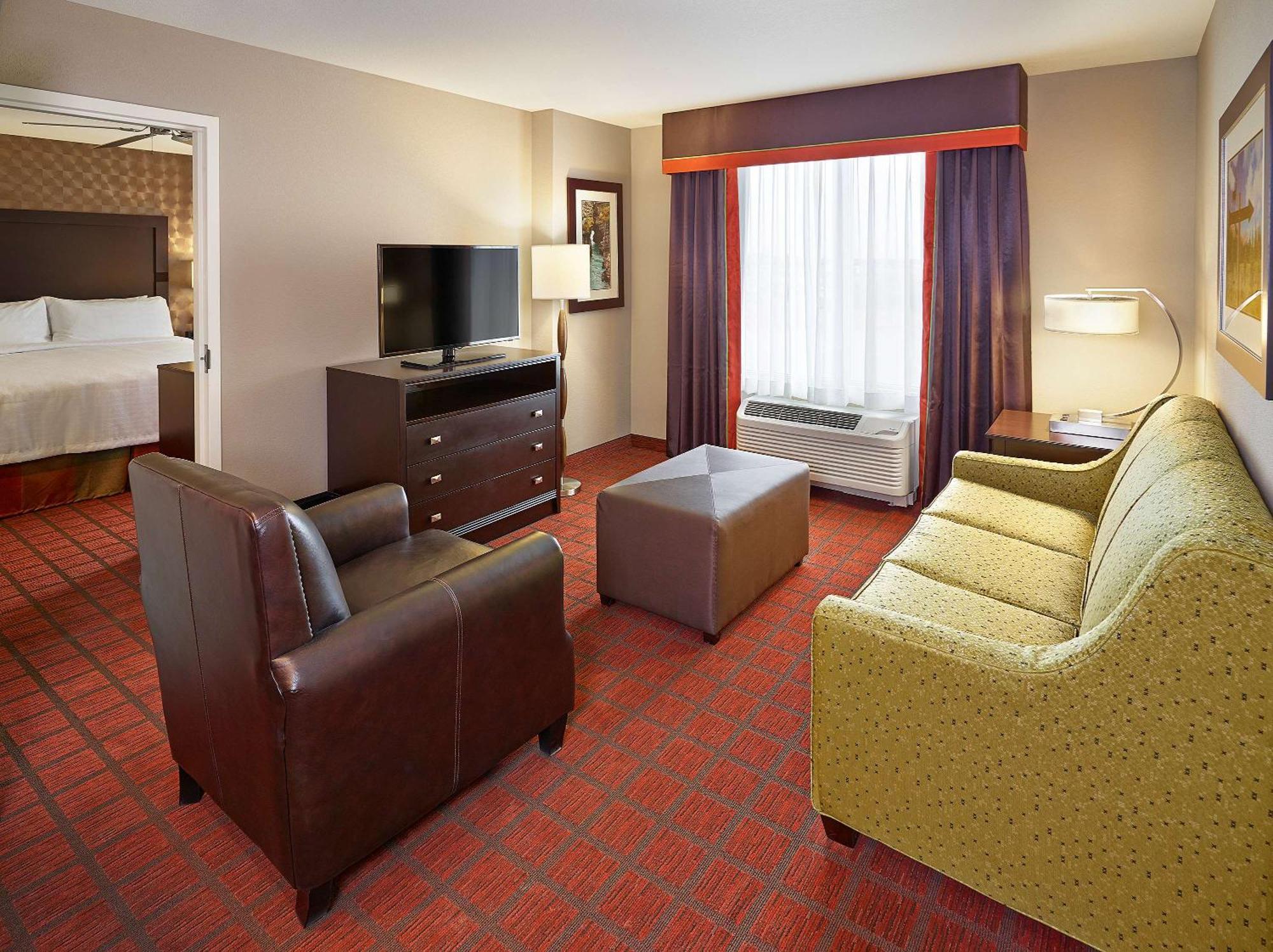 Homewood Suites Calgary Airport Экстерьер фото