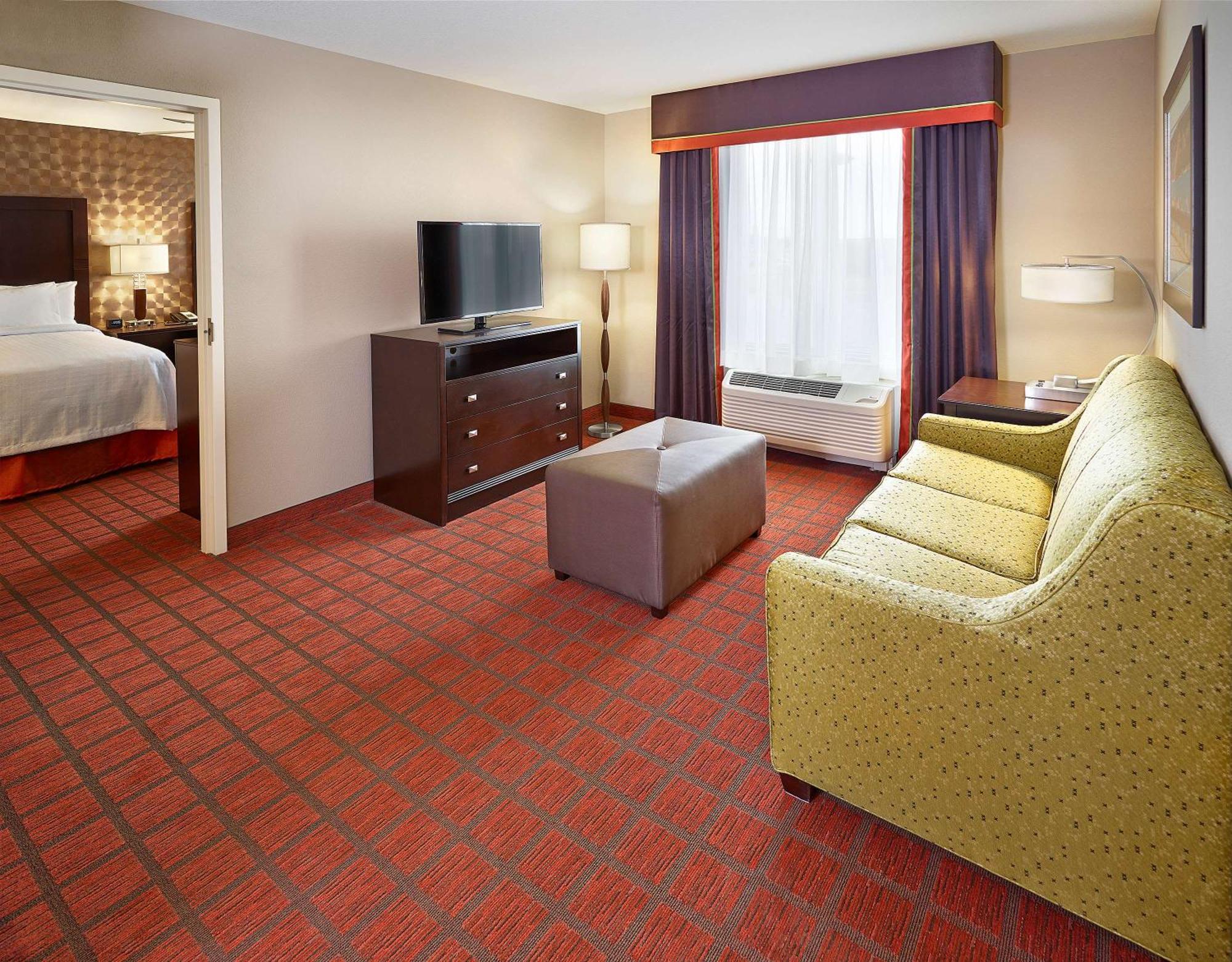 Homewood Suites Calgary Airport Экстерьер фото